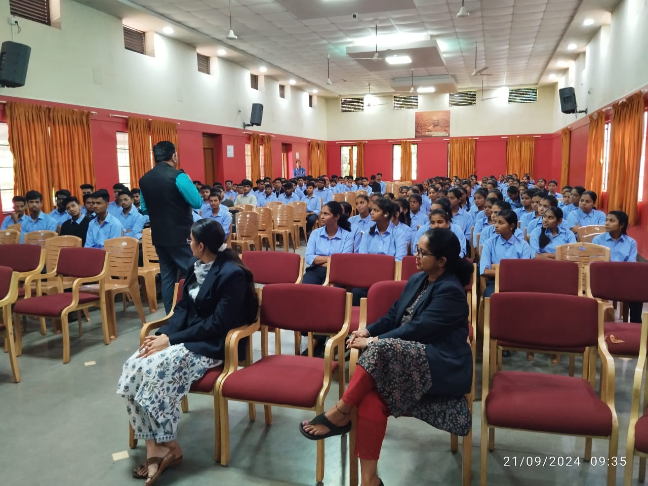 Seminar Image